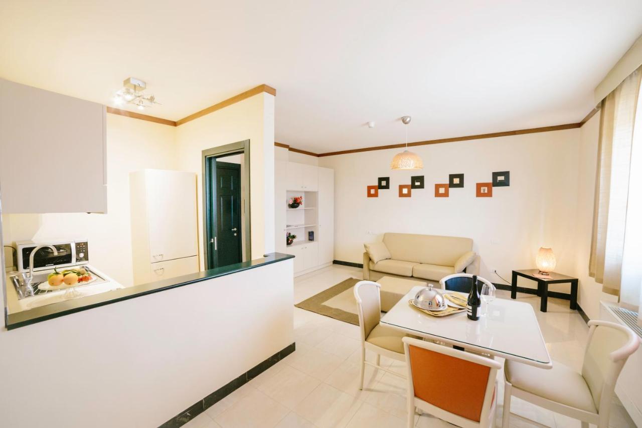 Hotel Residence Federiciano Valenzano Esterno foto