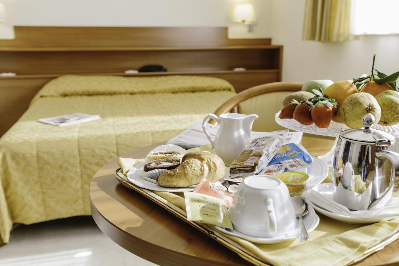 Hotel Residence Federiciano Valenzano Esterno foto
