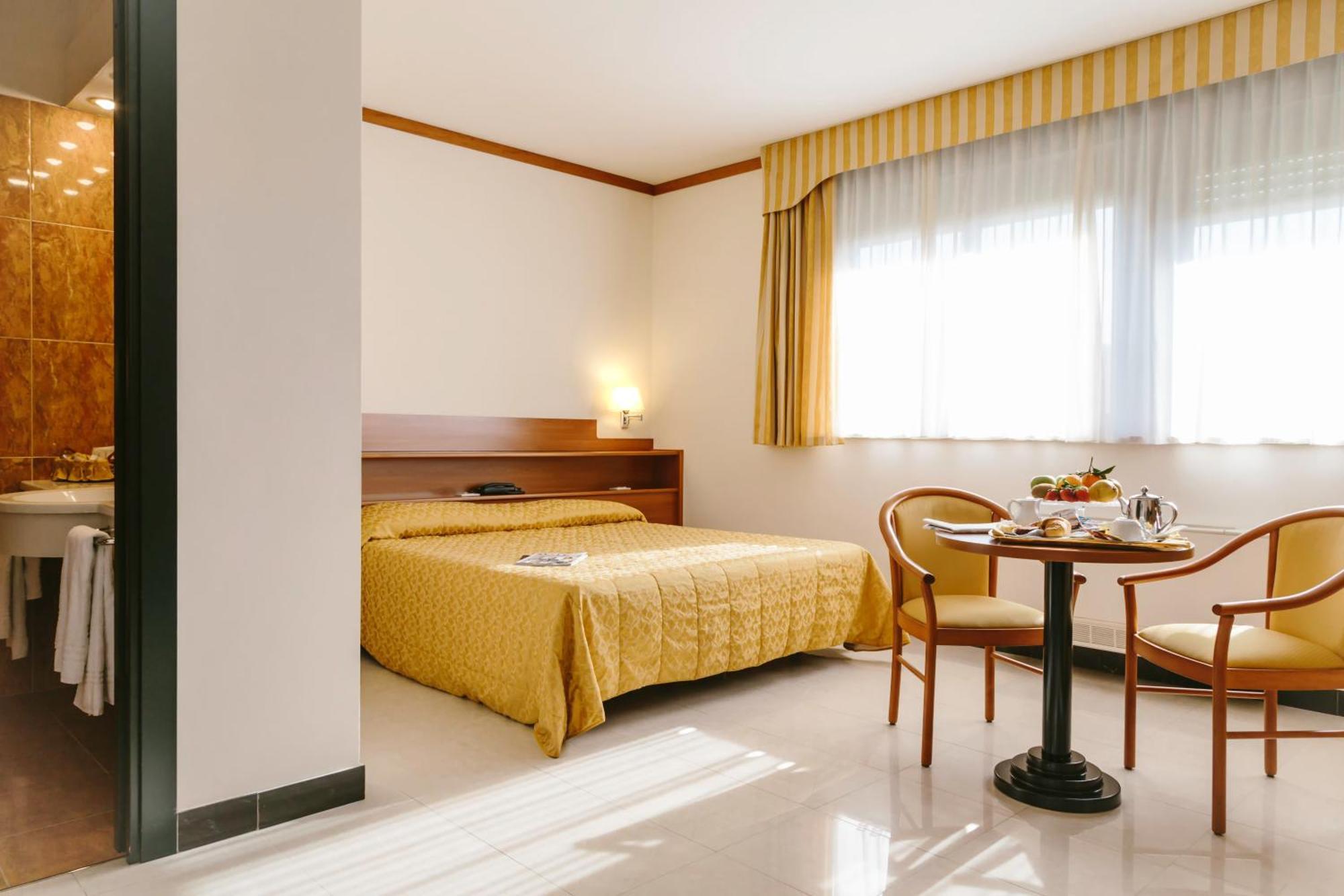 Hotel Residence Federiciano Valenzano Esterno foto