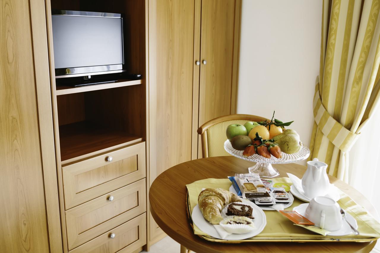 Hotel Residence Federiciano Valenzano Esterno foto