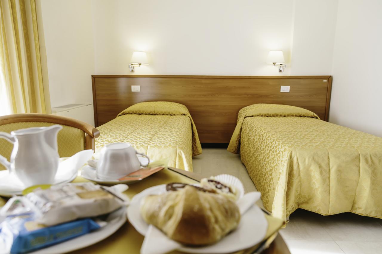 Hotel Residence Federiciano Valenzano Esterno foto