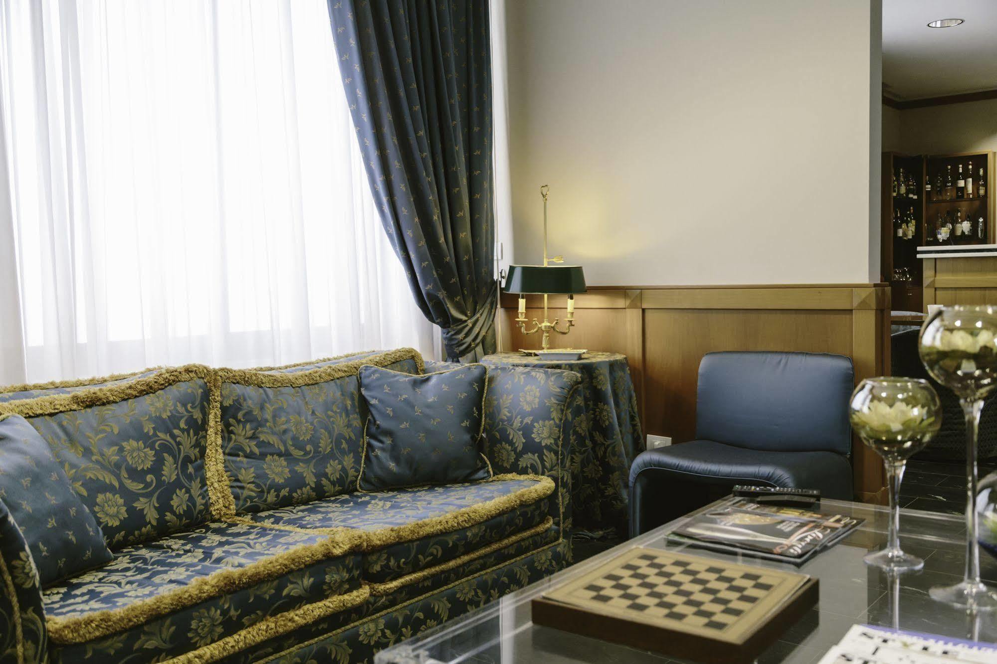 Hotel Residence Federiciano Valenzano Esterno foto